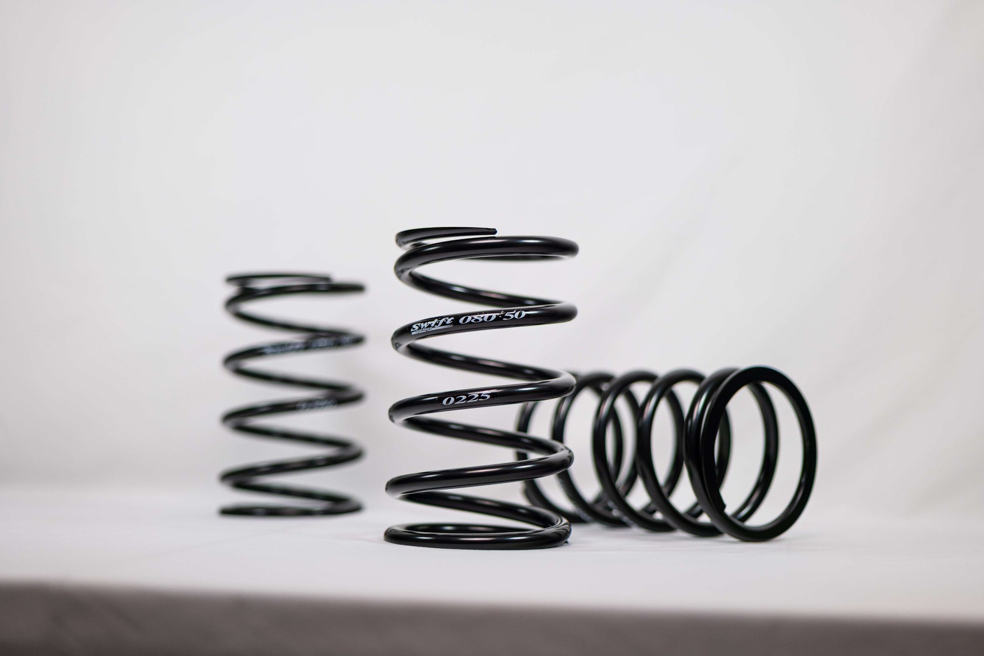 Standard Conventional Rear Spring - 8" Length | 5" OD | 225lbs/inch